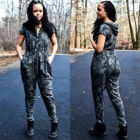 PLATOON CAMOUFLAGE ARMY STYLE JUMPSUIT - Picture 2 of 7